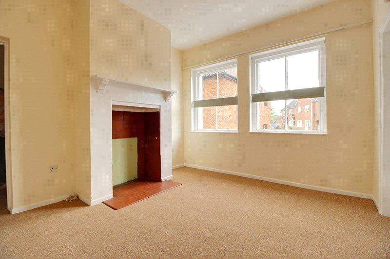Sun House, Market Place, Reepham... 1 bed apartment £475 pcm (£110 pw)