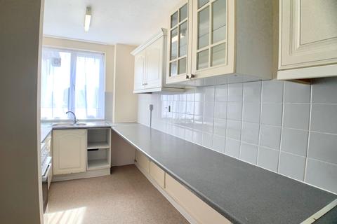 3 bedroom flat to rent - Meadgate, Chelmsford, CM2