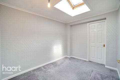 2 Cromwell Way, Witham, CM8 2ES