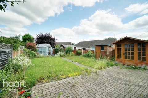 2 Cromwell Way, Witham, CM8 2ES