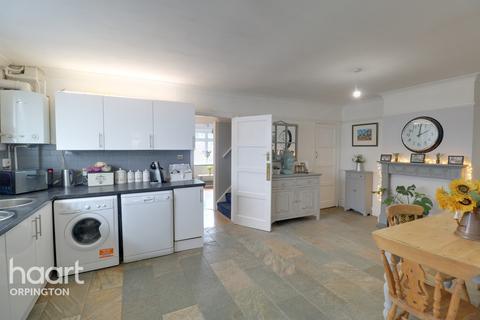 4 Bushey Avenue, Petts Wood, Orpington, BR5 1EP