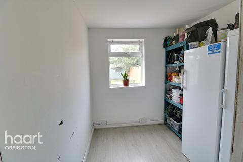 4 Bushey Avenue, Petts Wood, Orpington, BR5 1EP