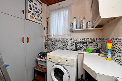 9 Beech Grove, Whitby, YO21 1HT