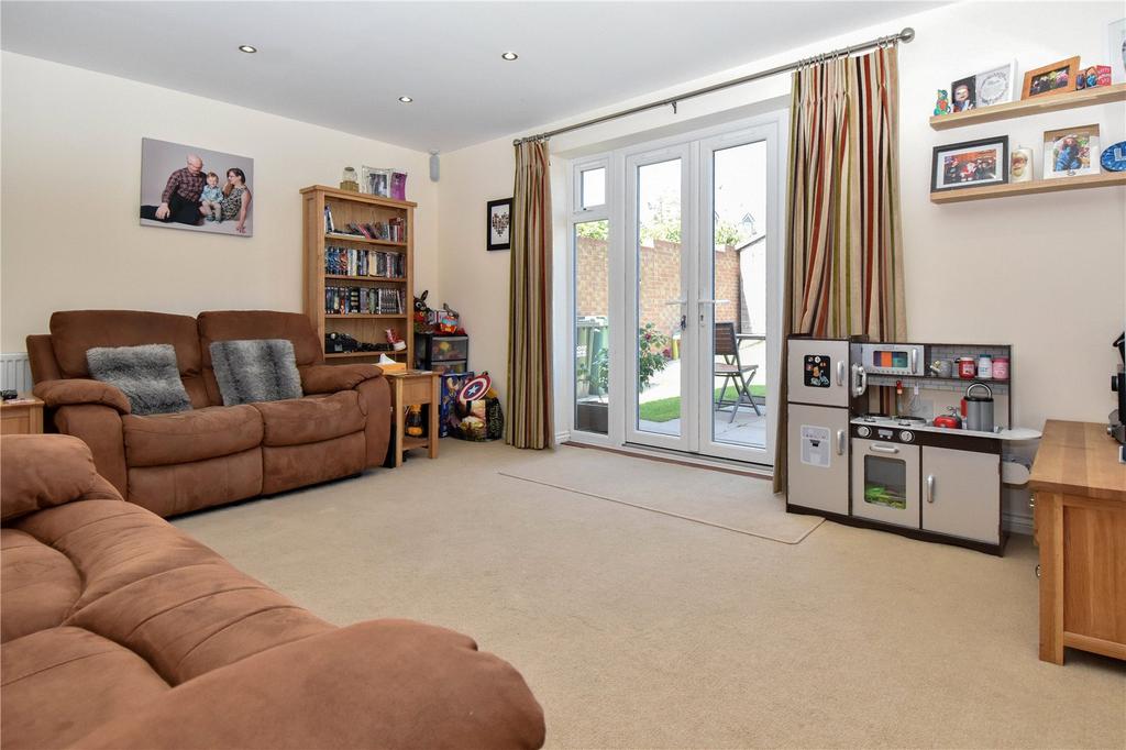 Harpswell Avenue, Redditch, B98 3 bed end of terrace house £215,000