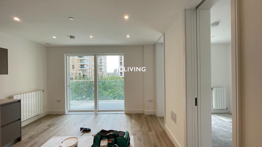 Kidbrooke Village,London, SE3 Studio £1,300 pcm (£300 pw)