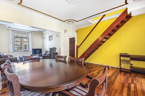 117 Wells House Road, London, NW10 6EA