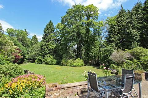 Lowfields Heather Close, Kingswood, Tadworth, KT20 6NY