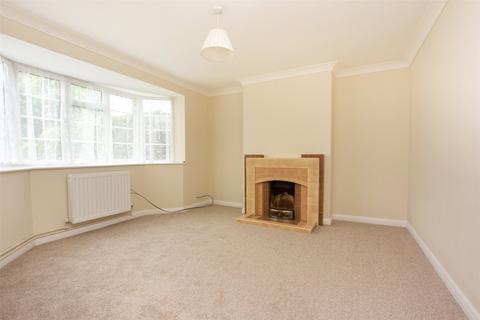 3 bedroom semi-detached house to rent, Curbridge Road, Witney, OX28