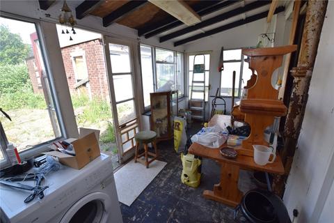 6 Dover Close, Romford, RM5 3AX