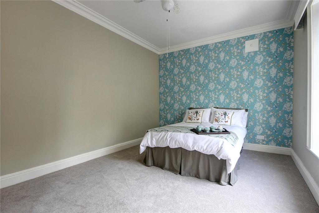 1b Bedroom 1