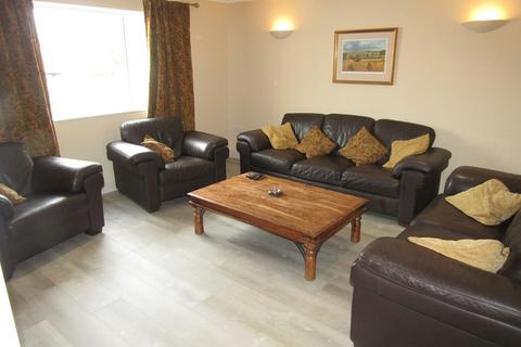 8 Clos Salem, Clydach, Swansea, SA6 5FB