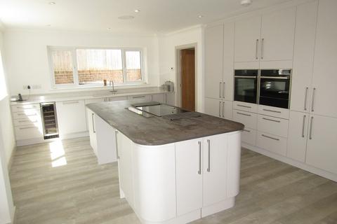 8 Clos Salem, Clydach, Swansea, SA6 5FB