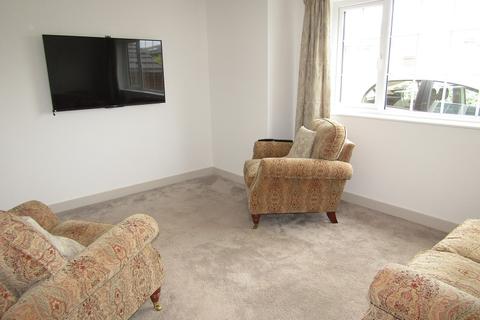 8 Clos Salem, Clydach, Swansea, SA6 5FB