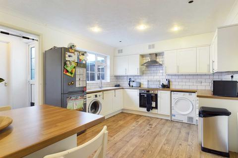 145 Ebberns Road, Hemel Hempstead, HP3 9QS