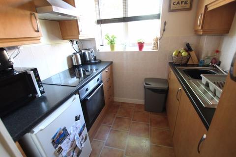 13 Ann Close, Ellesmere Port, CH66 1TA