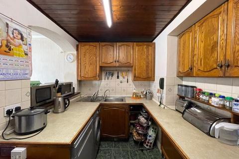 36 Abbots Road, Edgware, HA8 0RE