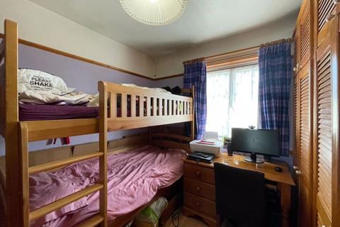 36 Abbots Road, Edgware, HA8 0RE