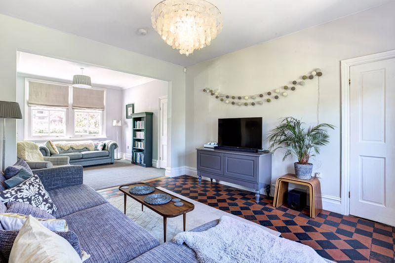 Sitting room/living