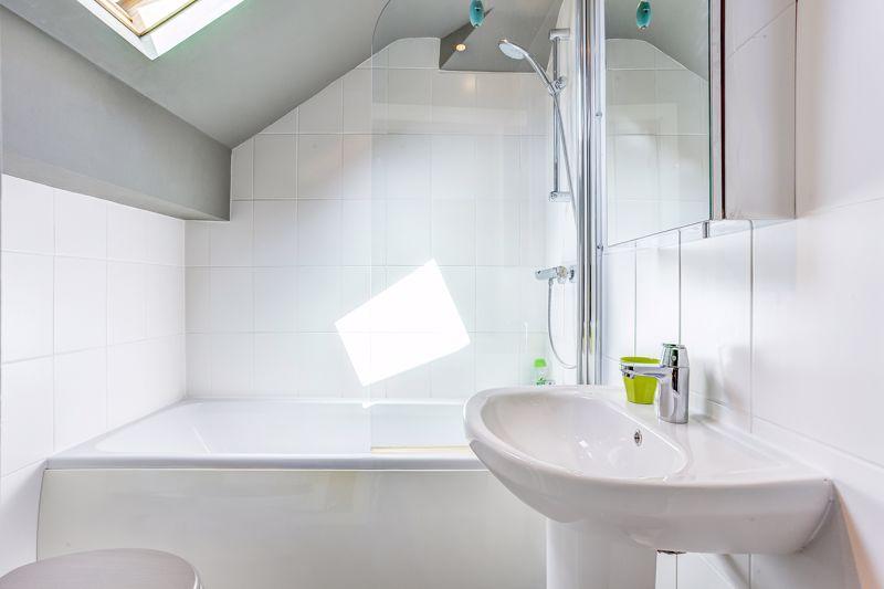 En suite bathroom