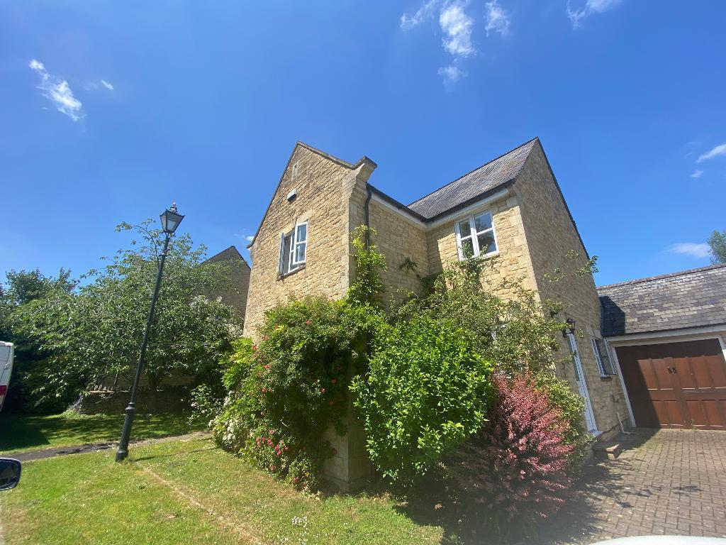 Academy Drive, Corsham, Wiltshire, SN13 0SA 5 bed detached house £