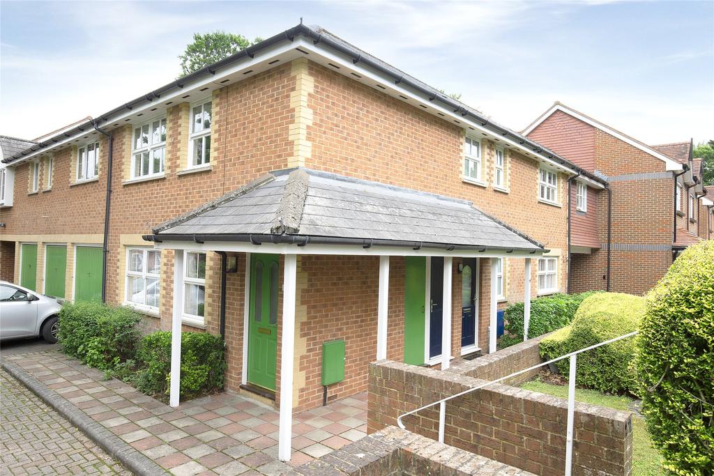 Poppy Place, Wokingham, Berkshire, RG40 2 bed £325,000