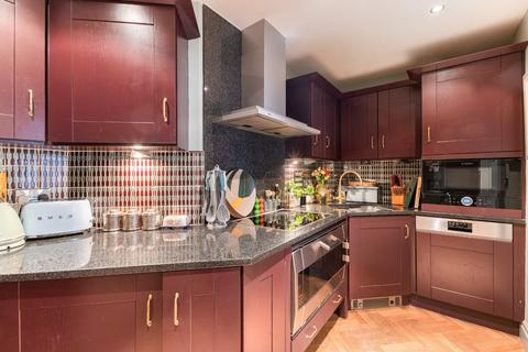 2 bedroom flat for sale, Regency House, Imperial Wharf, London