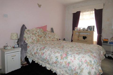 147 Carr Bottom Avenue, Bradford, BD5 9BD