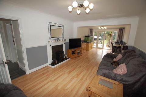 44 Stifford Road, Aveley, South Ockendon, RM15 4AA