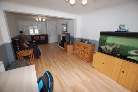 44 Stifford Road, Aveley, South Ockendon, RM15 4AA