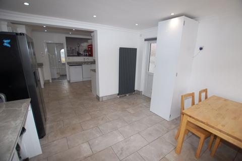 44 Stifford Road, Aveley, South Ockendon, RM15 4AA