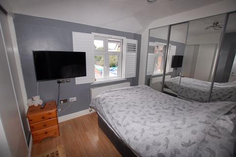 44 Stifford Road, Aveley, South Ockendon, RM15 4AA