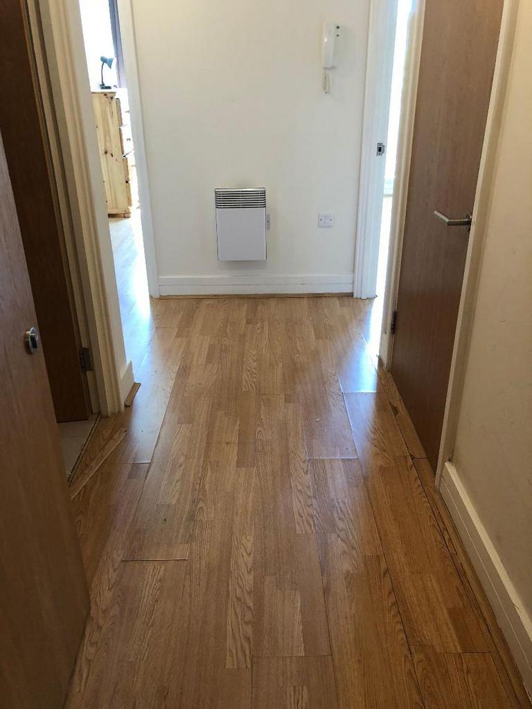 PEABERRY COURT, GREYHOUND HILL... 2 bed flat £300,000