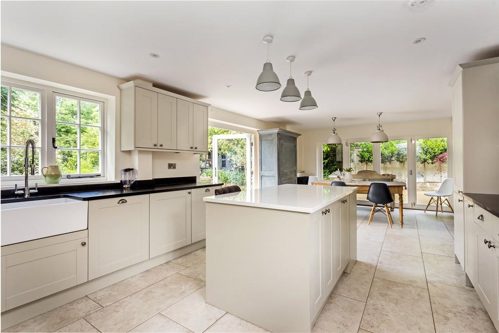 Kitchen/Bfast Room