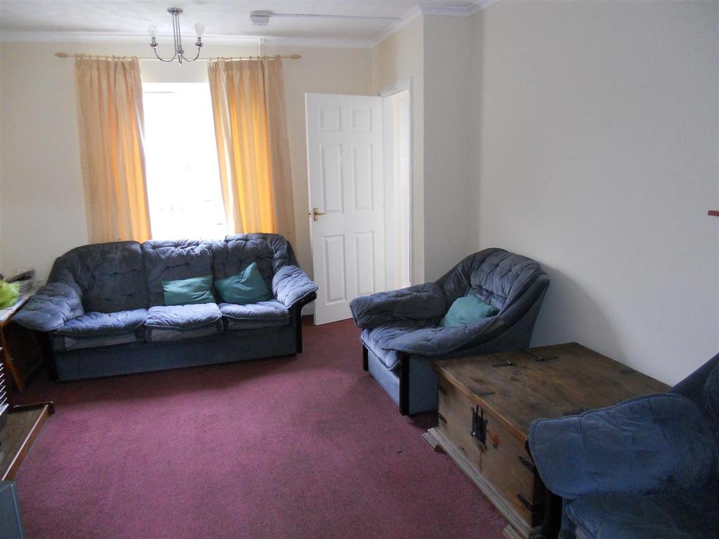 Borrow Road, Norwich 4 bed house £1,100 pcm (£254 pw)