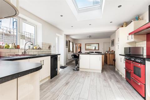 31 Westfield Road, Surbiton, KT6 4EL