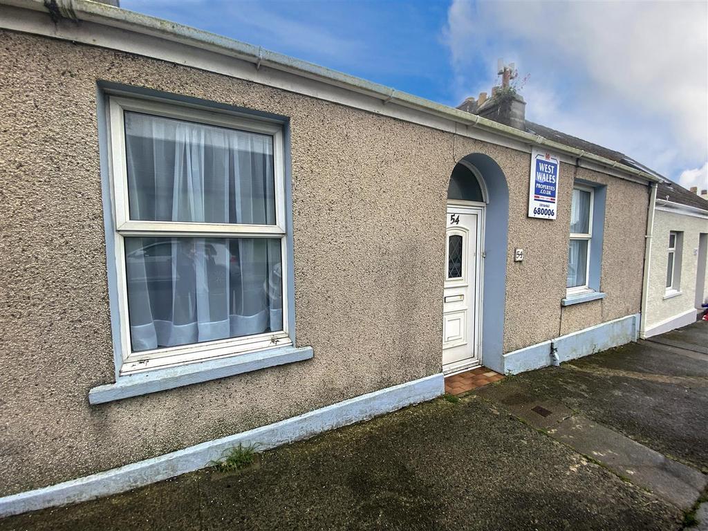 North Street, Pembroke Dock 3 bed cottage £125,000