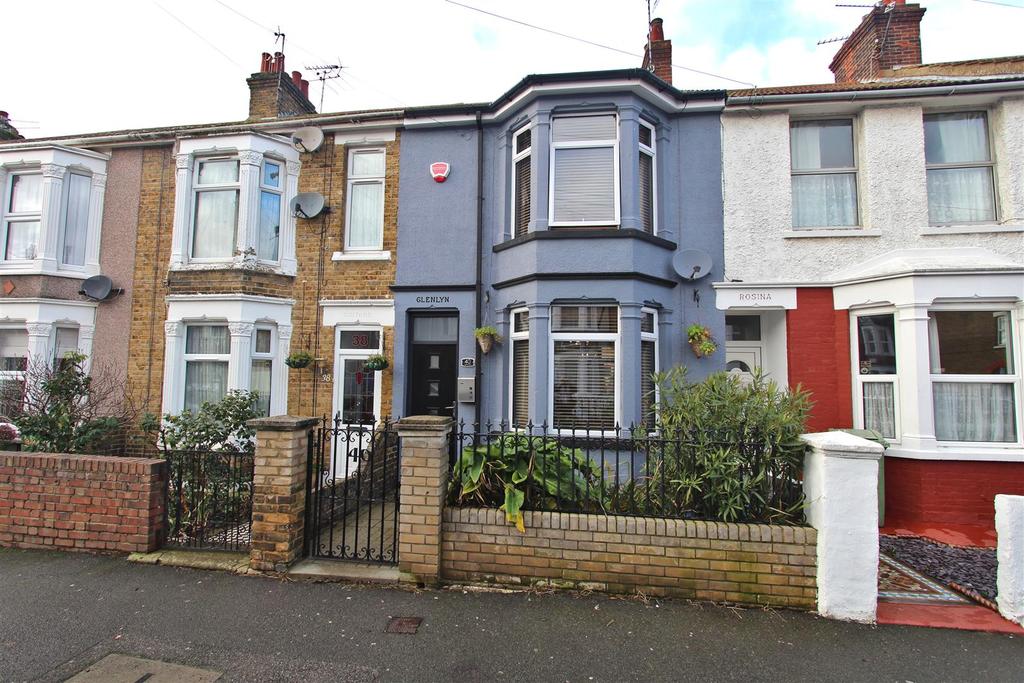 Coronation Road, Sheerness 3 bed terraced house £225,000