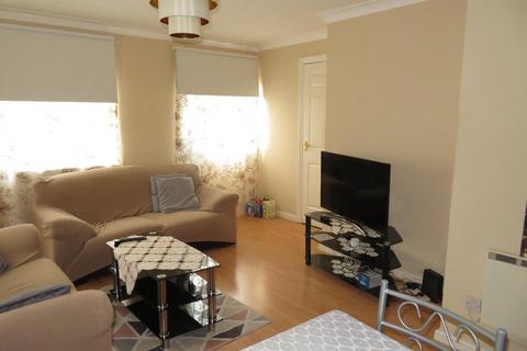 31 Cedar Close, Buckhurst Hill, IG9 6EJ