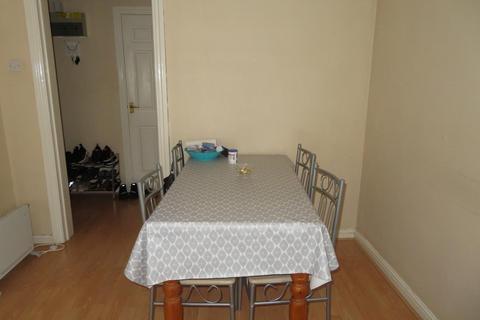 31 Cedar Close, Buckhurst Hill, IG9 6EJ