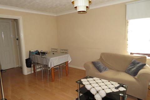 31 Cedar Close, Buckhurst Hill, IG9 6EJ