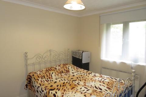 31 Cedar Close, Buckhurst Hill, IG9 6EJ