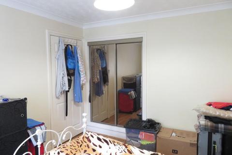 31 Cedar Close, Buckhurst Hill, IG9 6EJ
