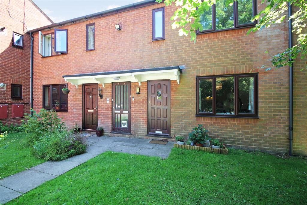 Crawley Road, Horsham 1 bed £185,000
