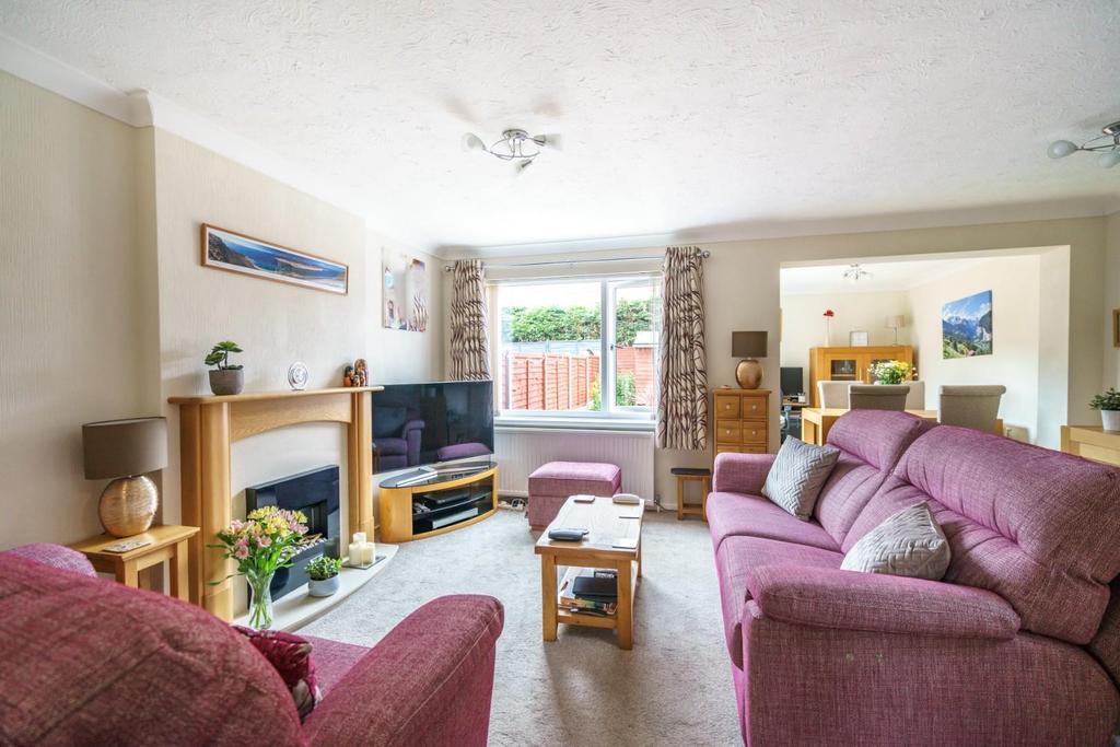 Carron Crescent, Woodthorpe, York 3 bed semidetached house £270,000