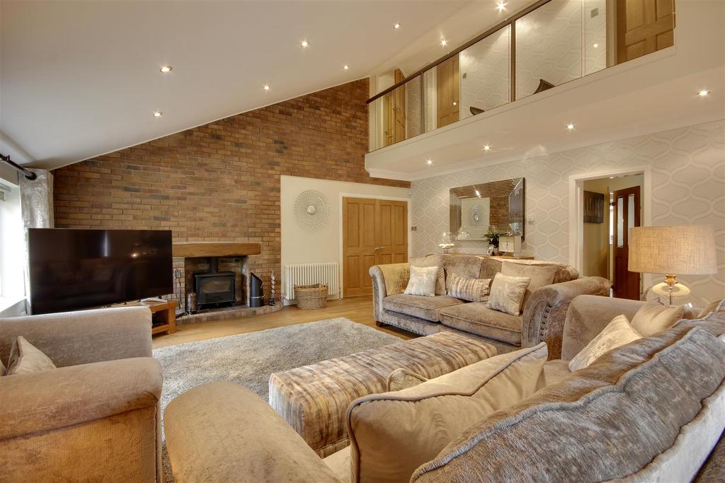 Marine Avenue, North Ferriby 6 bed detached house £650,000