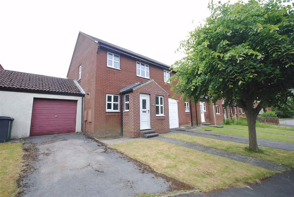 Penlands Lawn, Colton, Leeds, LS15 3 bed townhouse £210,000