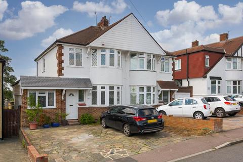 25 Kirby Close, Epsom, KT19 0PW