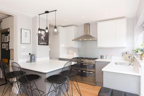 25 Kirby Close, Epsom, KT19 0PW