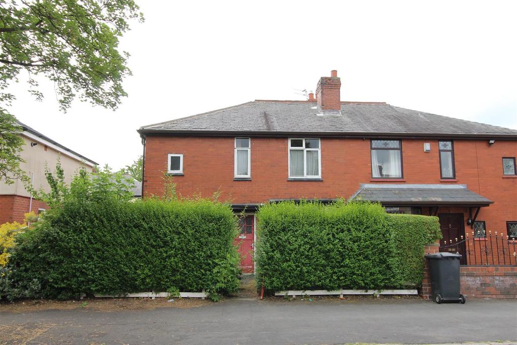 Thicknesse Avenue, Beech Hill, Wigan, WN6 8NF 3 bed semidetached house