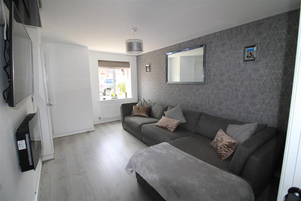 Lounge 1.2.JPG